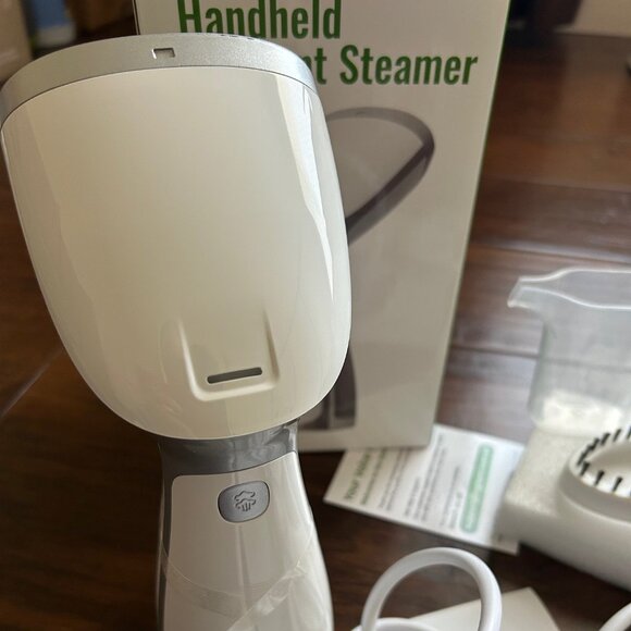 Portable Travel Handheld Steamer for Clothes, Garment Wrinkle Remover NIB NEW - Picture 3 of 4